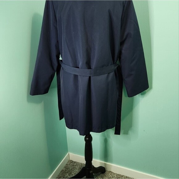 Vintage Blue Sears Coat
Lot L - Picture 2 of 6